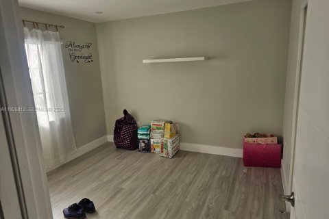 Villa ou maison à louer à Miami, Floride: 3 chambres, 164.53 m2 № 1987403 - photo 13