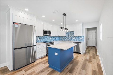 Casa en venta en Tampa, Florida, 3 dormitorios, 104.52 m2 № 2396005 - foto 15