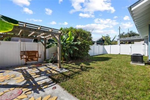 Casa en venta en Tampa, Florida, 3 dormitorios, 104.52 m2 № 2396005 - foto 30
