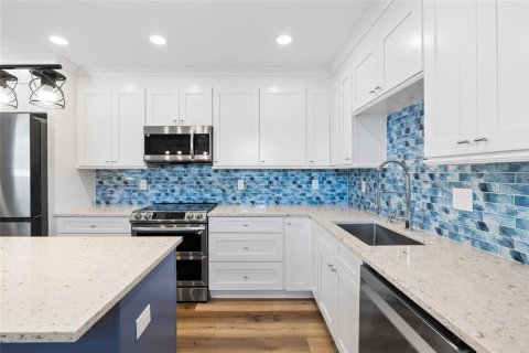 Casa en venta en Tampa, Florida, 3 dormitorios, 104.52 m2 № 2396005 - foto 16