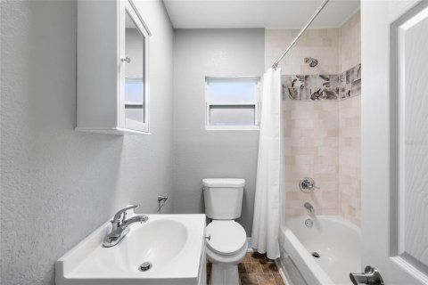 Casa en venta en Tampa, Florida, 3 dormitorios, 104.52 m2 № 2396005 - foto 20