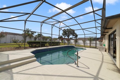 Casa en venta en Davenport, Florida, 4 dormitorios, 179.58 m2 № 2221064 - foto 17
