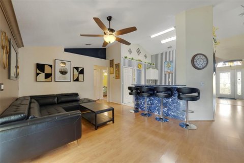 Casa en venta en Davenport, Florida, 4 dormitorios, 179.58 m2 № 2221064 - foto 3