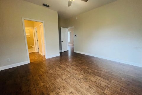 Casa en alquiler en Winter Haven, Florida, 3 dormitorios, 145.67 m2 № 1789841 - foto 7