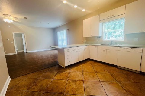 Casa en alquiler en Winter Haven, Florida, 3 dormitorios, 145.67 m2 № 1789841 - foto 16
