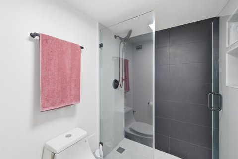 Copropriété à vendre à Aventura, Floride: 2 chambres, 116.22 m2 № 2262145 - photo 17