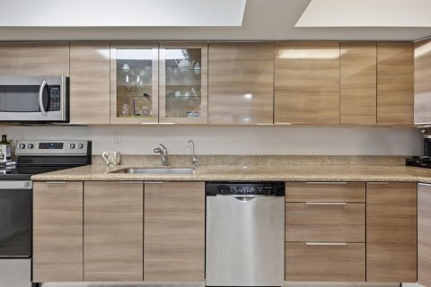 Copropriété à vendre à Aventura, Floride: 2 chambres, 116.22 m2 № 2262145 - photo 3