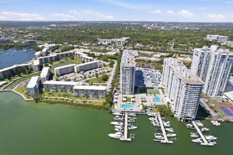 Copropriété à vendre à Aventura, Floride: 2 chambres, 116.22 m2 № 2262145 - photo 29
