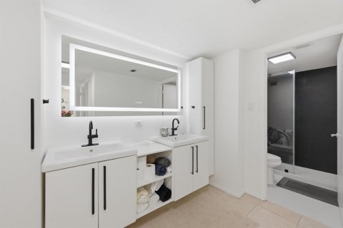 Copropriété à vendre à Aventura, Floride: 2 chambres, 116.22 m2 № 2262145 - photo 16