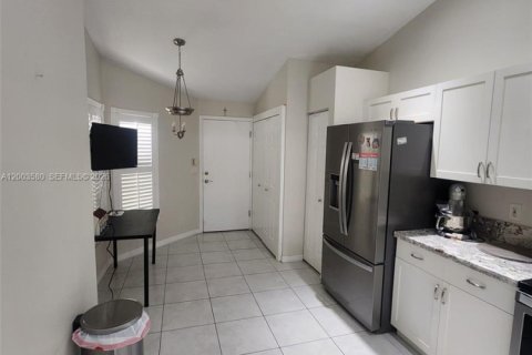 Купить таунхаус в Делрей-Бич, Флорида 2 спальни, 128.02м2, № 2068530 - фото 7