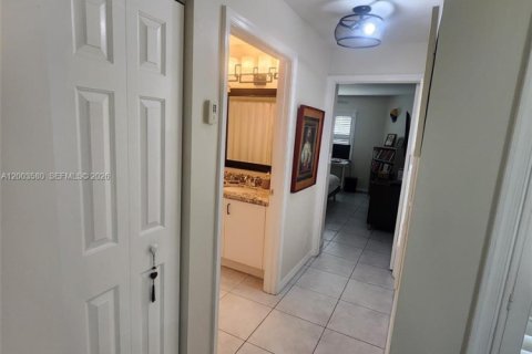 Купить таунхаус в Делрей-Бич, Флорида 2 спальни, 128.02м2, № 2068530 - фото 13