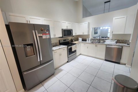 Купить таунхаус в Делрей-Бич, Флорида 2 спальни, 128.02м2, № 2068530 - фото 5