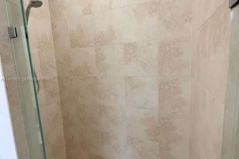 Touwnhouse à louer à Miramar, Floride: 3 chambres, 159.79 m2 № 1987415 - photo 15