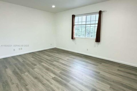 Touwnhouse à louer à Miramar, Floride: 3 chambres, 159.79 m2 № 1987415 - photo 30