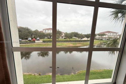 Touwnhouse à louer à Miramar, Floride: 3 chambres, 159.79 m2 № 1987415 - photo 25