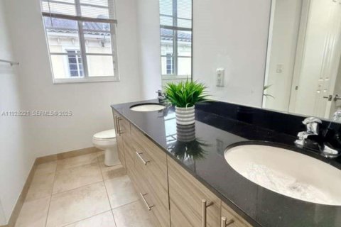 Touwnhouse à louer à Miramar, Floride: 3 chambres, 159.79 m2 № 1987415 - photo 20