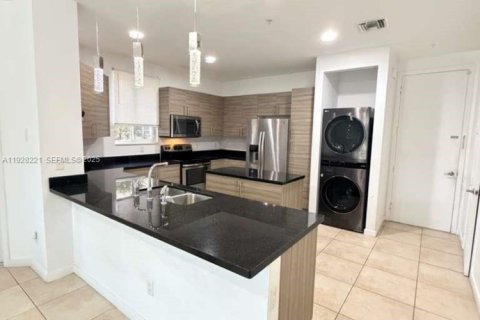 Touwnhouse à louer à Miramar, Floride: 3 chambres, 159.79 m2 № 1987415 - photo 10