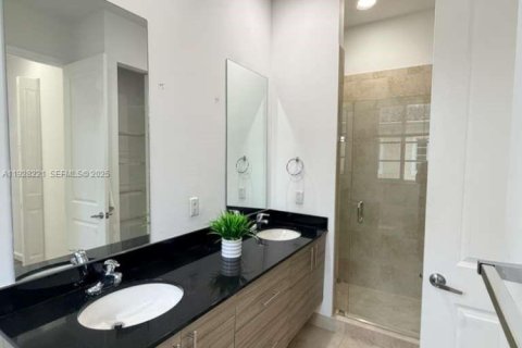 Touwnhouse à louer à Miramar, Floride: 3 chambres, 159.79 m2 № 1987415 - photo 22