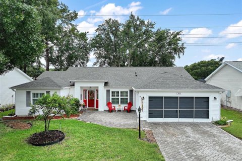 House in Leesburg, Florida 3 bedrooms, 165.83 sq.m. № 1816063 - photo 1