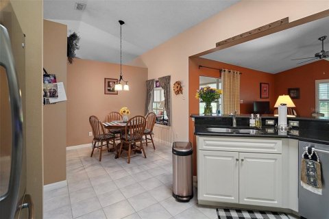 House in Leesburg, Florida 3 bedrooms, 165.83 sq.m. № 1816063 - photo 13