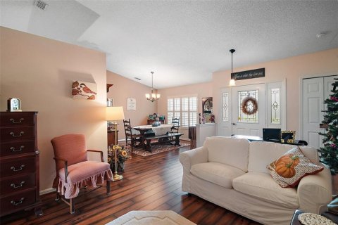 House in Leesburg, Florida 3 bedrooms, 165.83 sq.m. № 1816063 - photo 12