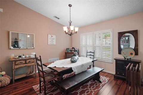 House in Leesburg, Florida 3 bedrooms, 165.83 sq.m. № 1816063 - photo 11