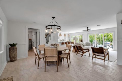 Villa ou maison à vendre à Bradenton Beach, Floride: 3 chambres, 159.14 m2 № 1886434 - photo 7