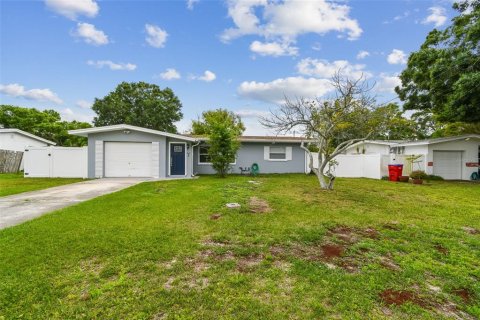 House in Clearwater, Florida 3 bedrooms, 109.72 sq.m. № 1628359 - photo 3