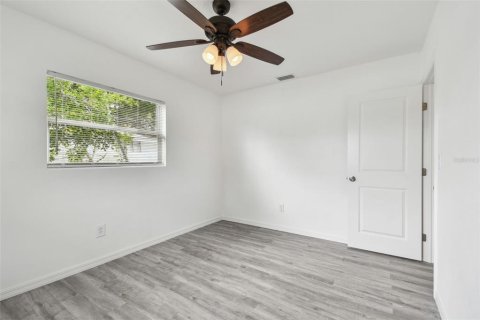 House in Clearwater, Florida 3 bedrooms, 109.72 sq.m. № 1628359 - photo 28