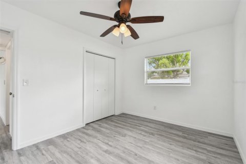 House in Clearwater, Florida 3 bedrooms, 109.72 sq.m. № 1628359 - photo 26