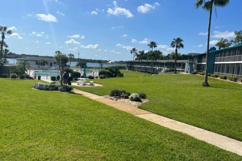 Condominio en venta en Lakeland, Florida, 1 dormitorio, 56.86 m2 № 1561736 - foto 2
