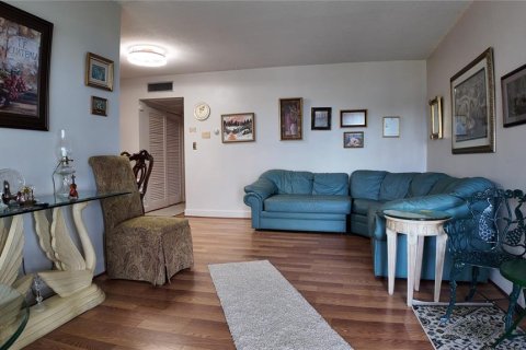 Condominio en venta en Lakeland, Florida, 1 dormitorio, 56.86 m2 № 1561736 - foto 11