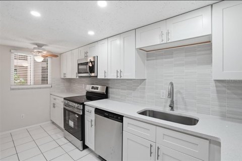 Condominio en venta en Sarasota, Florida, 2 dormitorios, 92.07 m2 № 2107162 - foto 13
