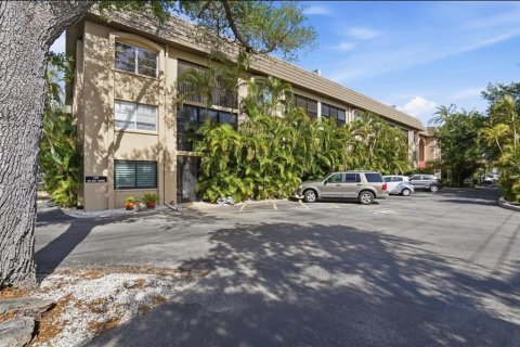 Condominio en venta en Sarasota, Florida, 2 dormitorios, 92.07 m2 № 2107162 - foto 2