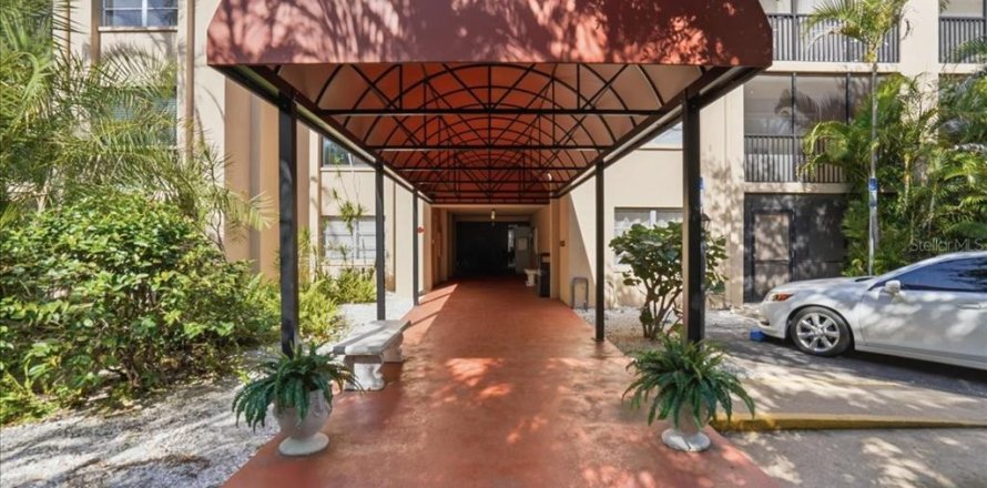 Condominio en Sarasota, Florida, 2 dormitorios № 2107162