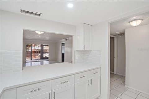 Condominio en venta en Sarasota, Florida, 2 dormitorios, 92.07 m2 № 2107162 - foto 16