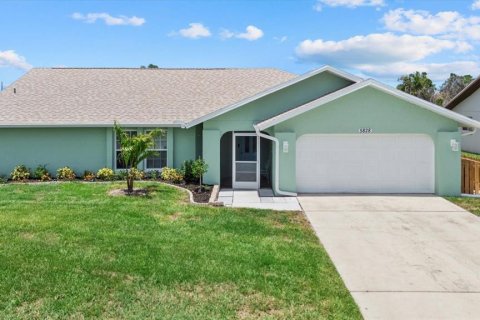 Casa en venta en Venice, Florida, 4 dormitorios, 219.71 m2 № 1783282 - foto 1