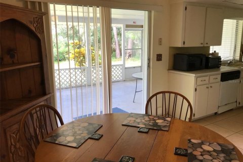 Commercial property in Englewood, Florida 3 bedrooms, 180.42 sq.m. № 2204720 - photo 25