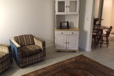 Commercial property in Englewood, Florida 3 bedrooms, 180.42 sq.m. № 2204720 - photo 20