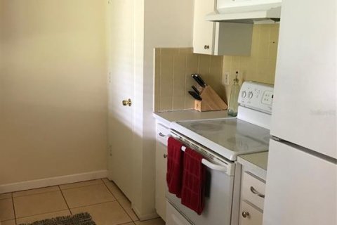 Commercial property in Englewood, Florida 3 bedrooms, 180.42 sq.m. № 2204720 - photo 14
