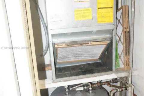 Condominio en alquiler en Lauderhill, Florida, 39.02 m2 № 2025639 - foto 24