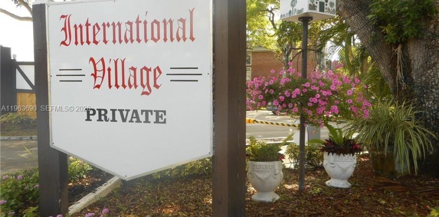 Estudio en el Condominio en Lauderhill, Florida № 2025639