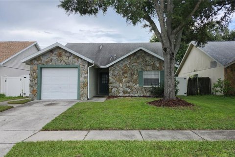 Casa en Brandon, Florida 3 dormitorios, 110.93 m2 № 2371652