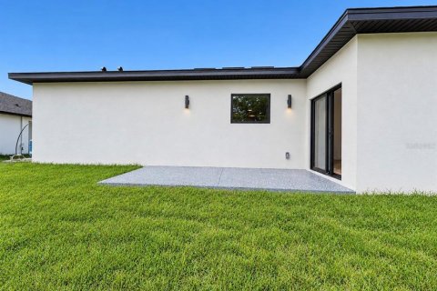 Купить виллу или дом в Норт-Порт, Флорида 8 комнат, 139.35м2, № 2437175 - фото 29