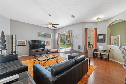 House in Spring Hill, Florida 3 bedrooms, 196.67 sq.m. № 1888710 - photo 17