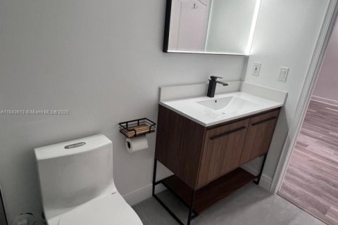 Copropriété à vendre à Miami, Floride: 2 chambres, 95.04 m2 № 1838678 - photo 15