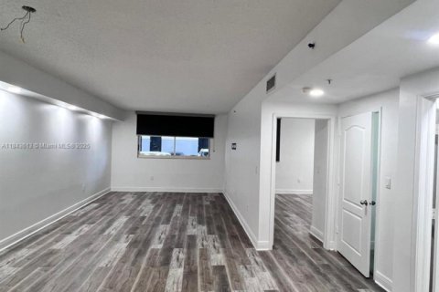Copropriété à vendre à Miami, Floride: 2 chambres, 95.04 m2 № 1838678 - photo 11