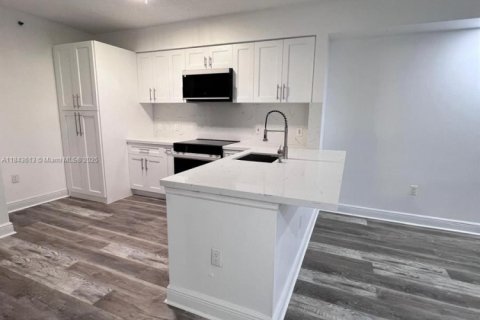 Copropriété à vendre à Miami, Floride: 2 chambres, 95.04 m2 № 1838678 - photo 26