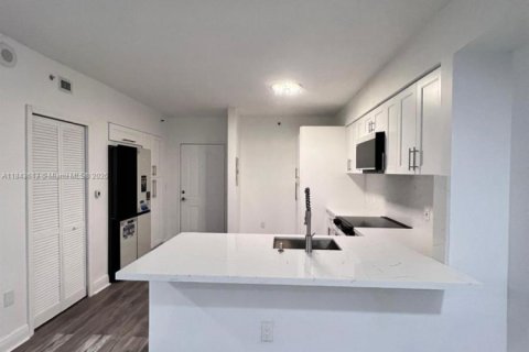 Copropriété à vendre à Miami, Floride: 2 chambres, 95.04 m2 № 1838678 - photo 27