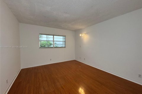 Copropriété à louer à Margate, Floride: 1 chambre, 66.89 m2 № 2067183 - photo 3